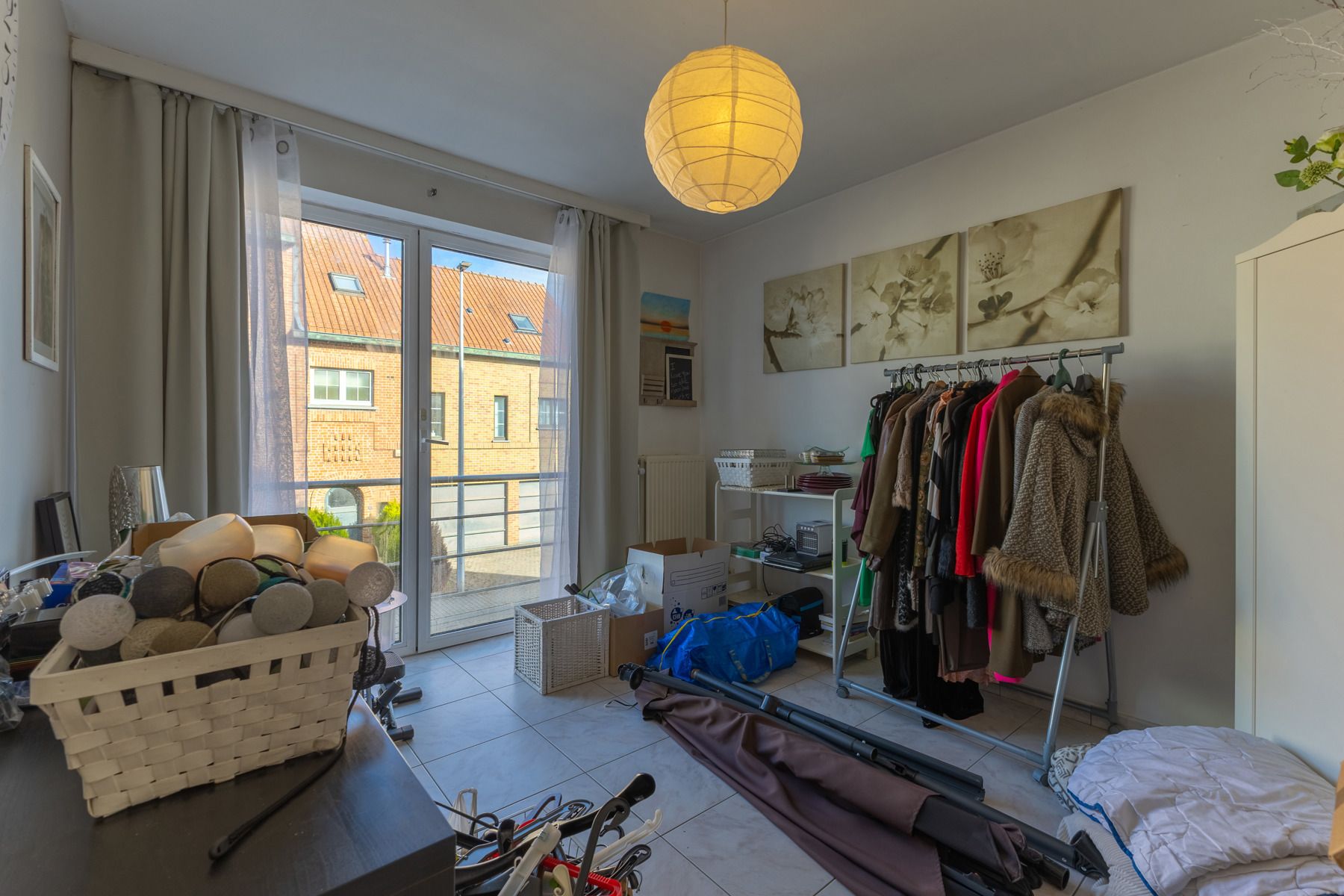 Zeer ruime eengezinswoning met 6 kamers, tuin en garage foto 8