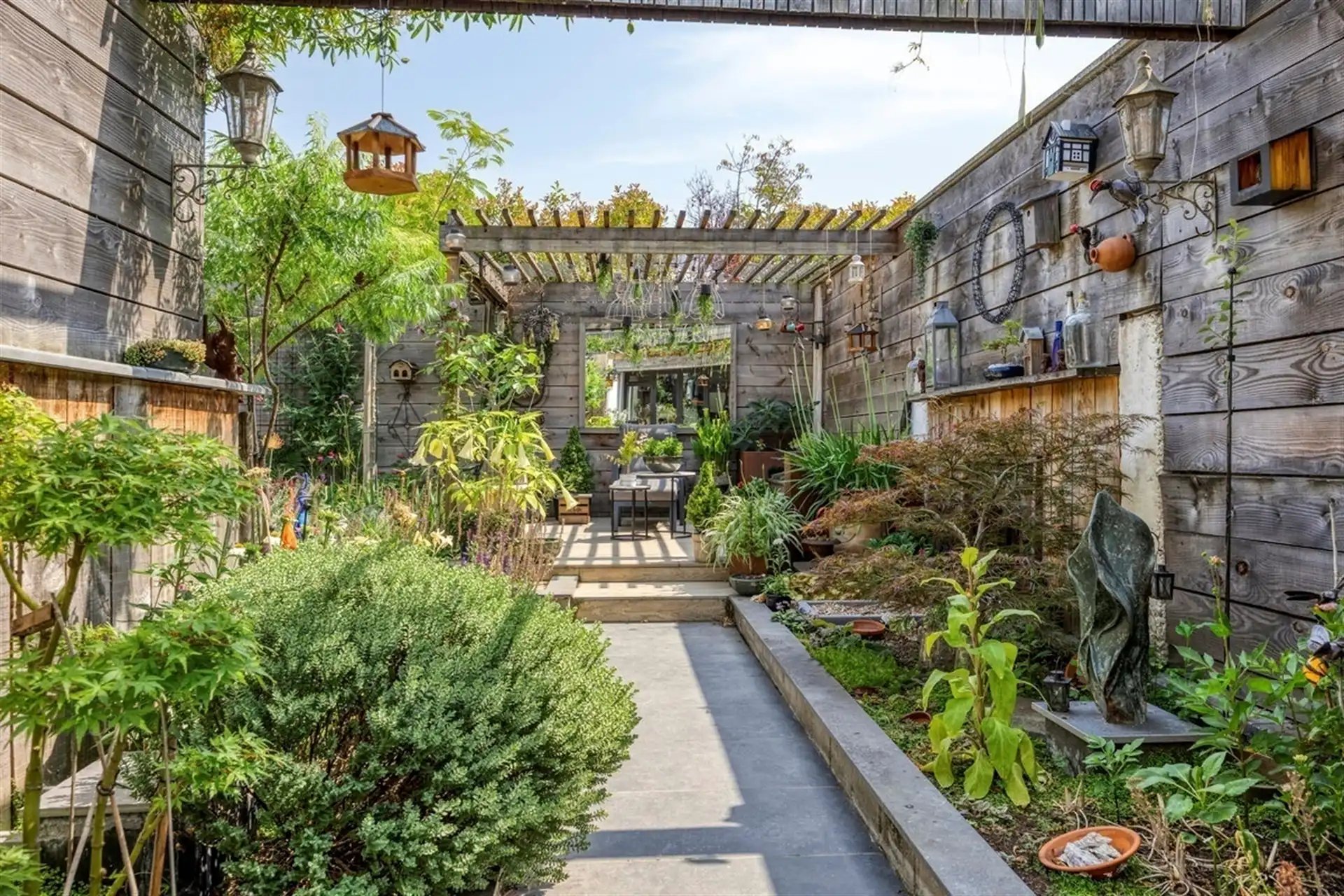 Instapklare woning met prachtige tuin foto 16