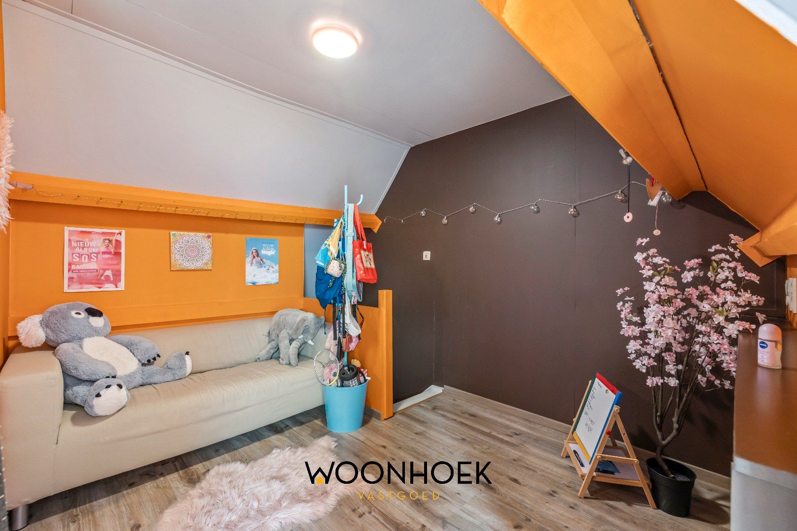 Ruime 4 slaapkamer woning met fraai aangelegde tuin te Lokeren!  foto 20