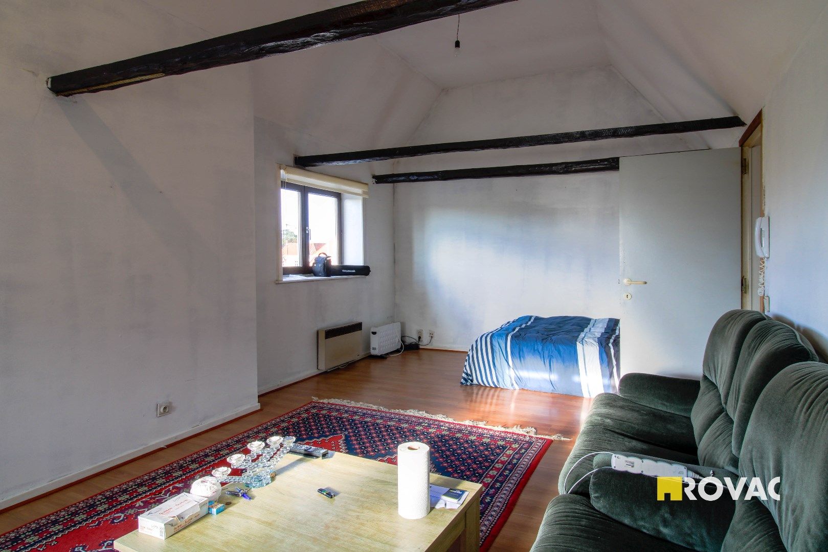 Appartement nabij het station van Izegem! foto 2