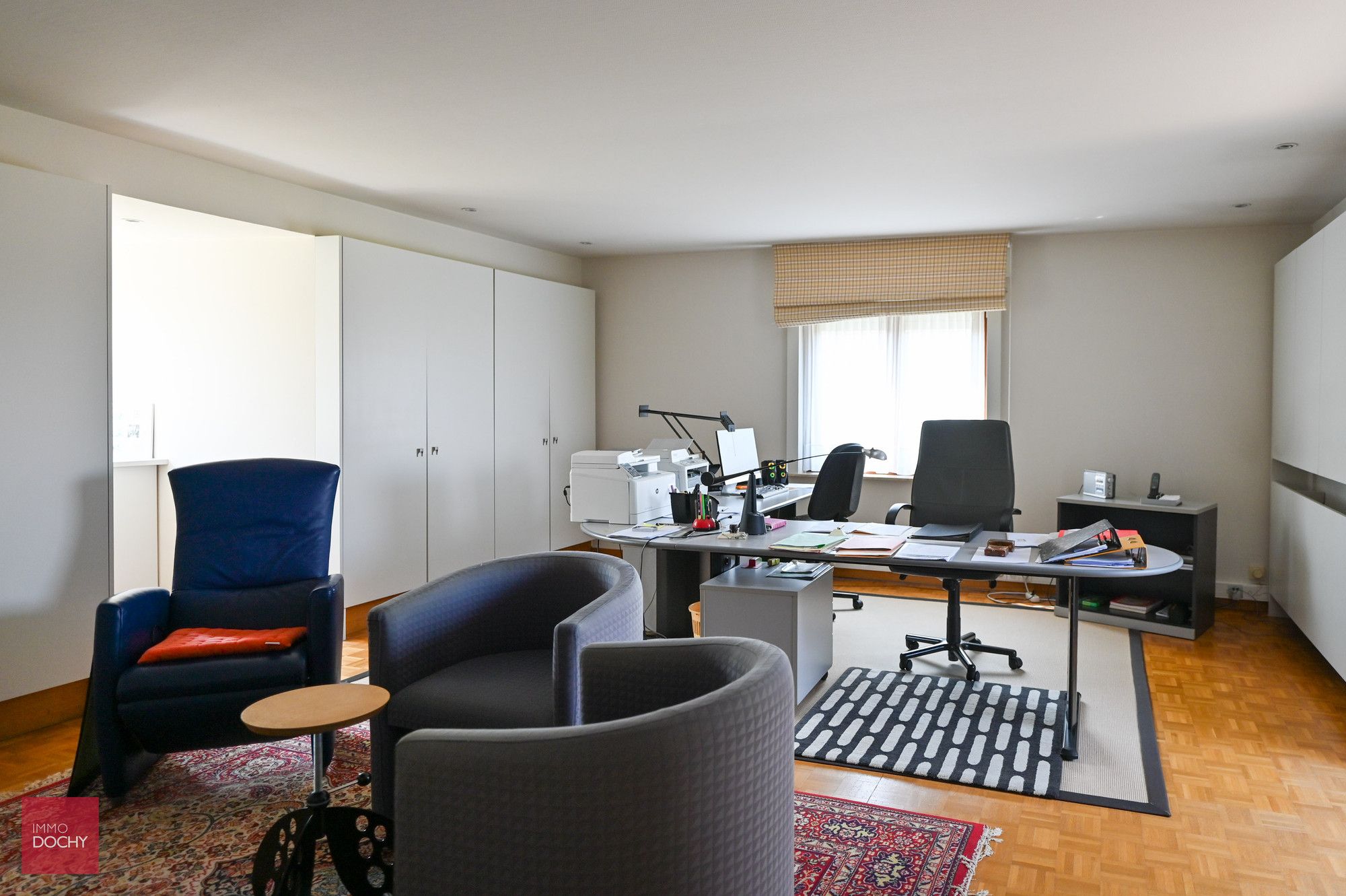 Zeer goed onderhouden villa op 2.241m² foto 19