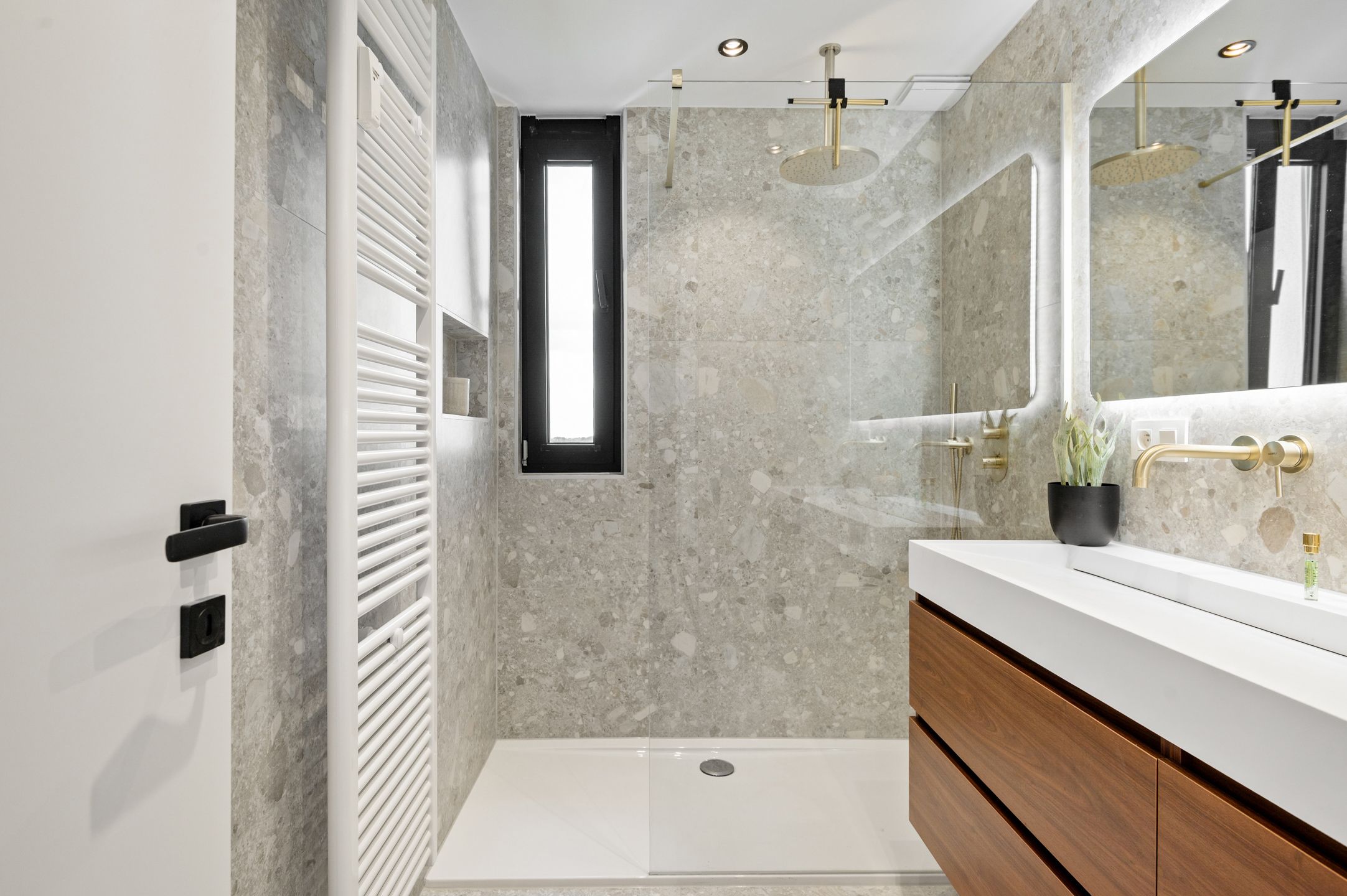 Prachtig gerenoveerd 3-slk.-appartement op toplocatie foto 11