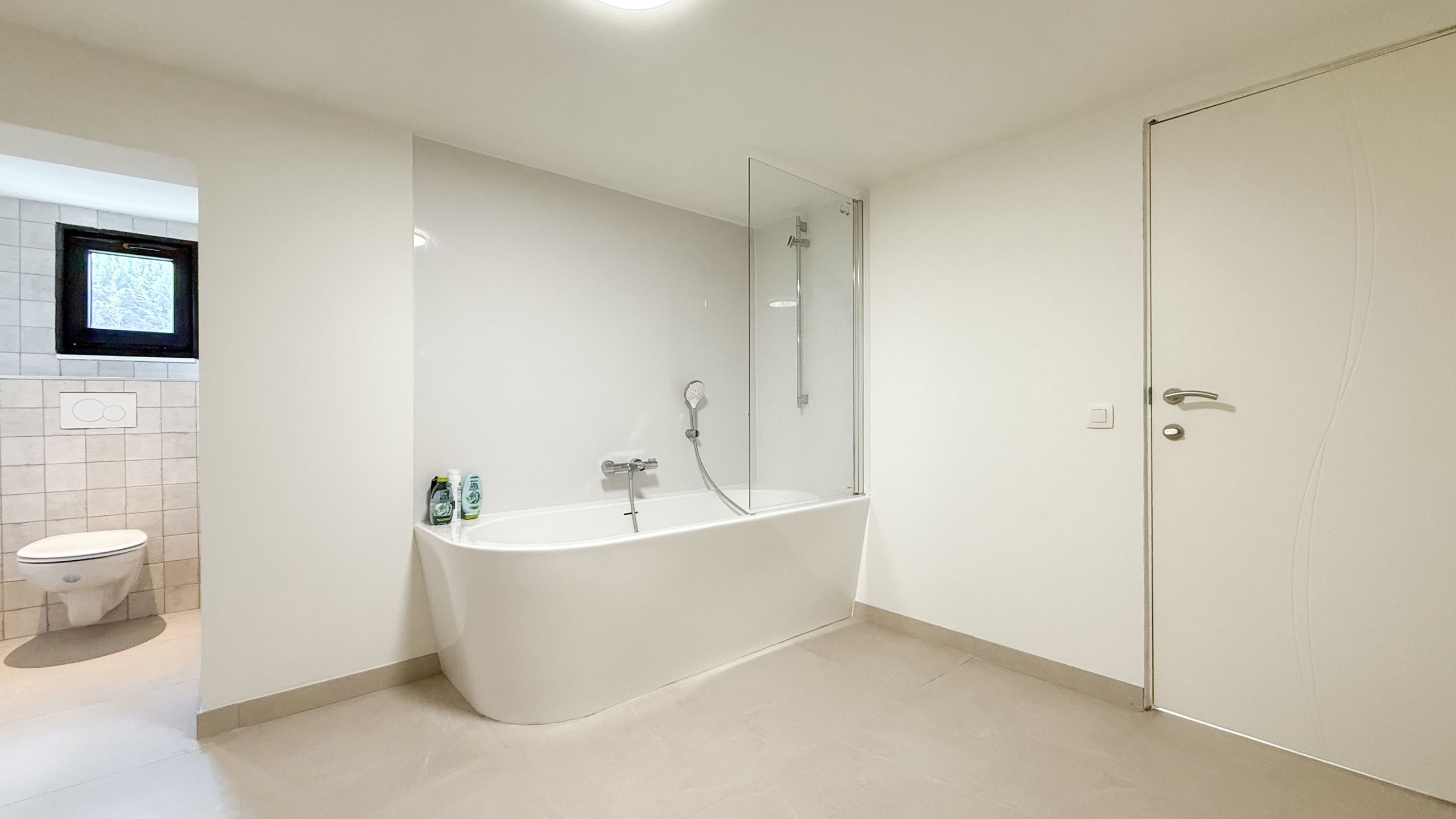 Karaktervolle woning met moderne afwerking en zonnige tuin! foto 16