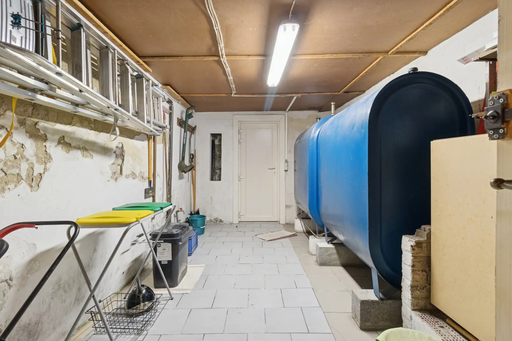 Charmante woning met renovatiepotentieel  foto 18