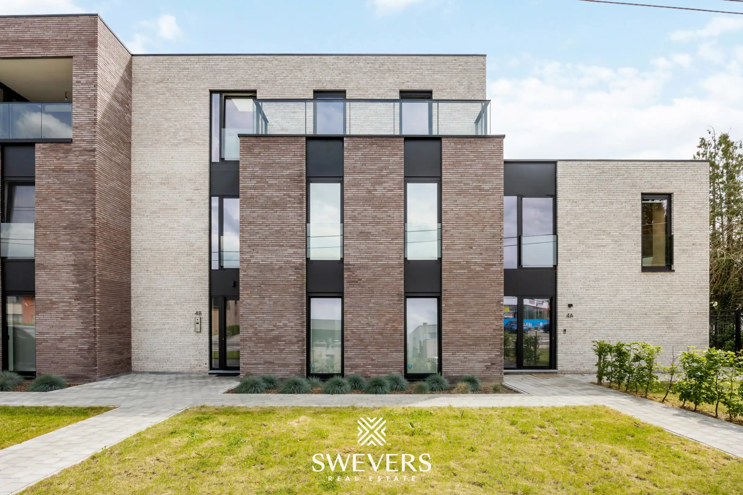 Nieuwbouwappartement met ruim terras, privétuin en ondergrondse staanplaats foto 25