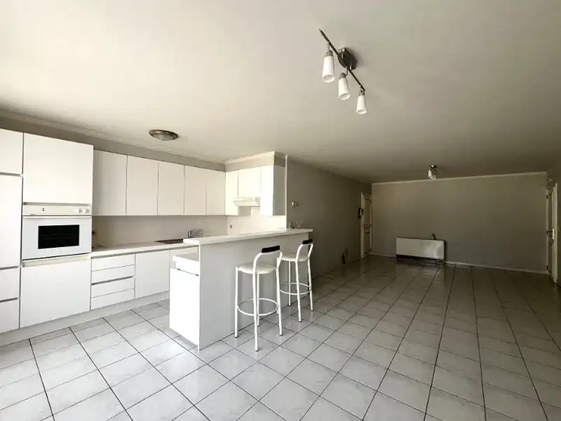 2 slaapkamer appartement met terras foto 4