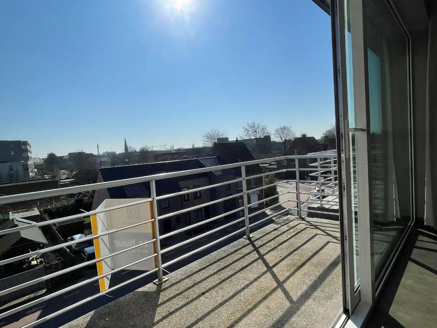 Ruim 2-slaapkamer appartement met garage in Kuurne foto 5