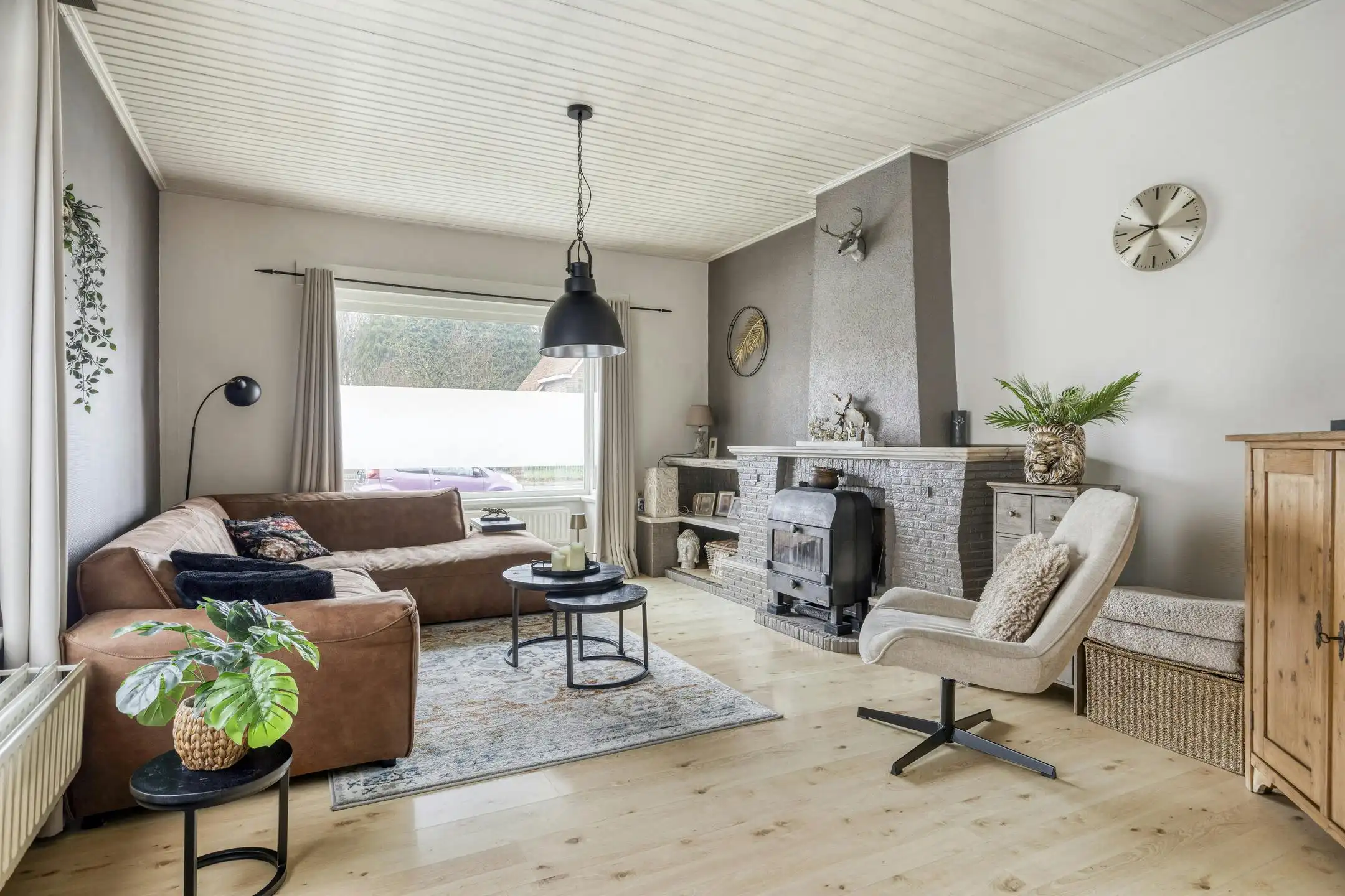 Hoofdfoto van de publicatie: Bungalow met ruime garage te koop in Kemzeke