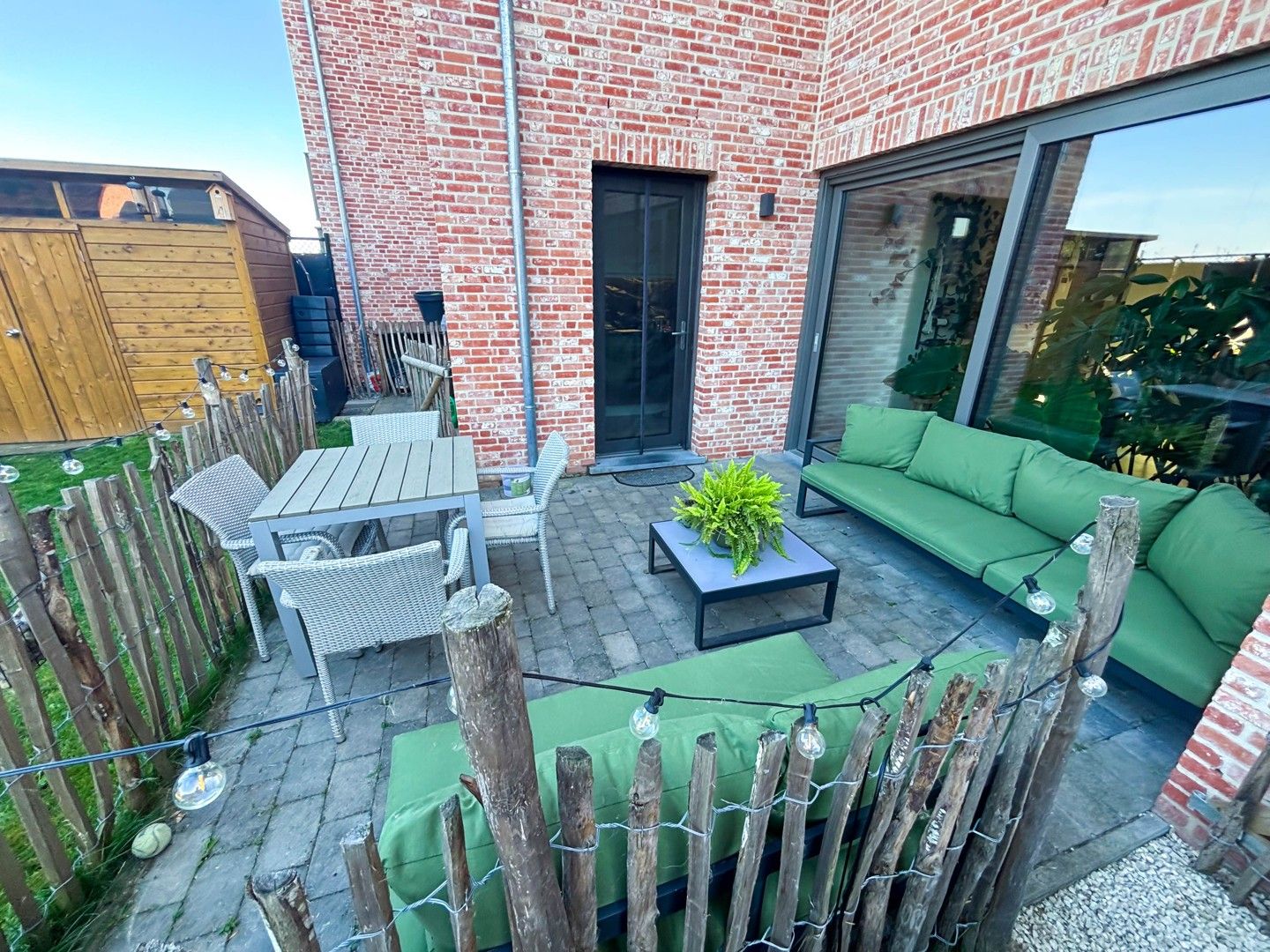 PRACHTIG NIEUWBOUWAPPARTEMENT MET 2 SLKS EN EEN STAANPLAATS IN HET LANDELIJKE HEERS foto 33