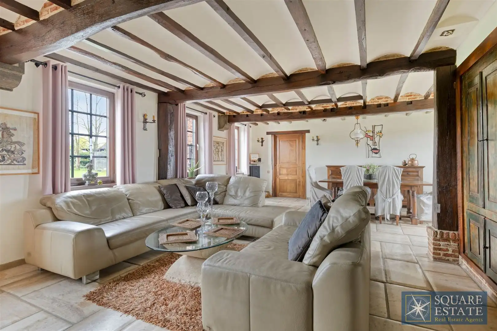 Charmant huis op een perceel van 1,17 hectare, met stal foto 4