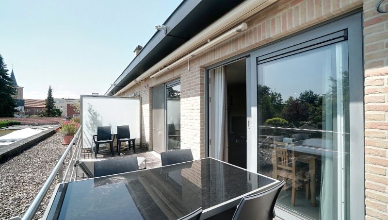Ruim 3 slaapkamer duplex-appartement van 130m² met terras op zuid-oosten, ondergrondse staanplaats en kelder foto 18