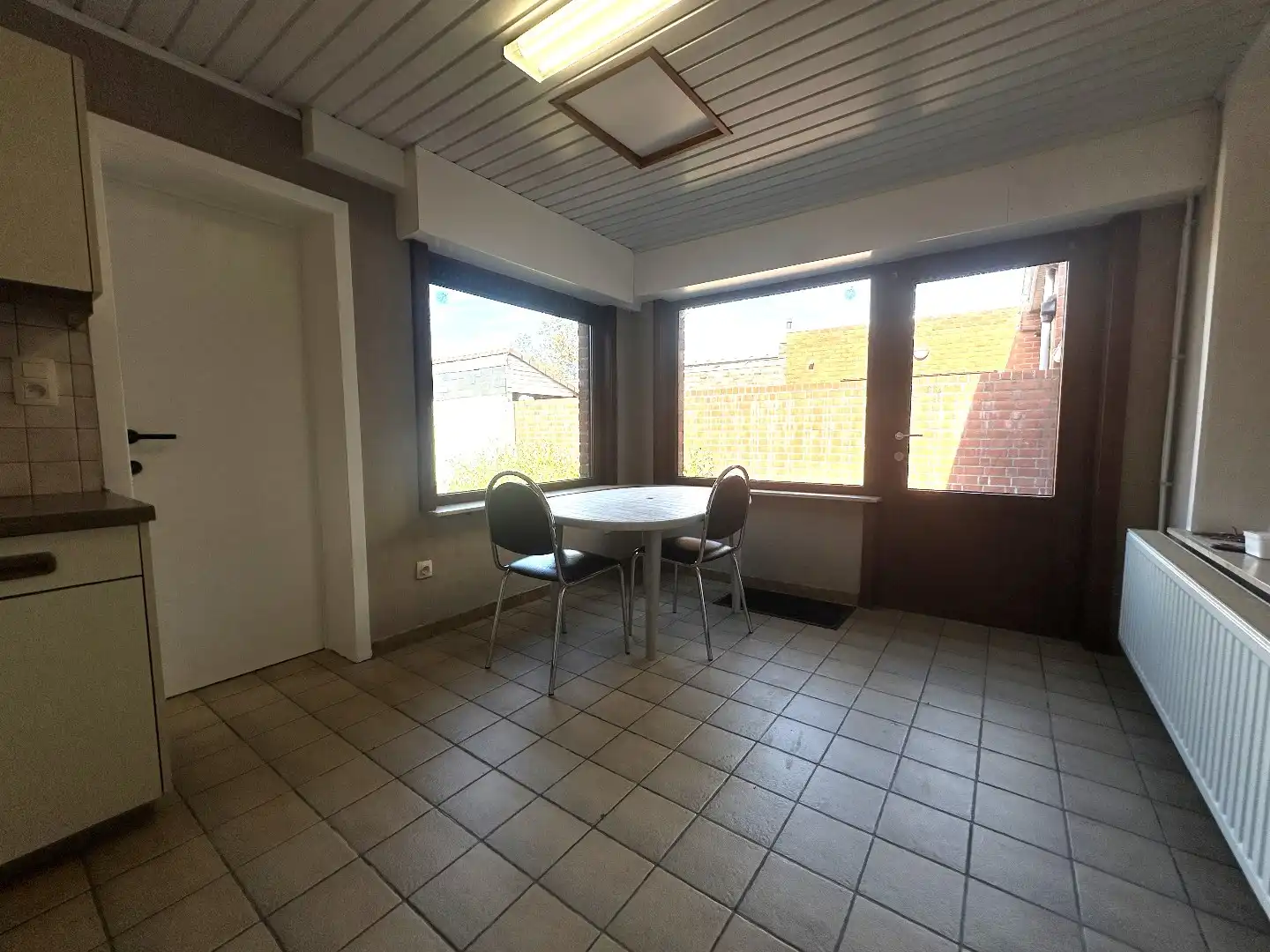 Instapklare woning met 2 slpk, garage en tuin, Aartrijke. foto 8