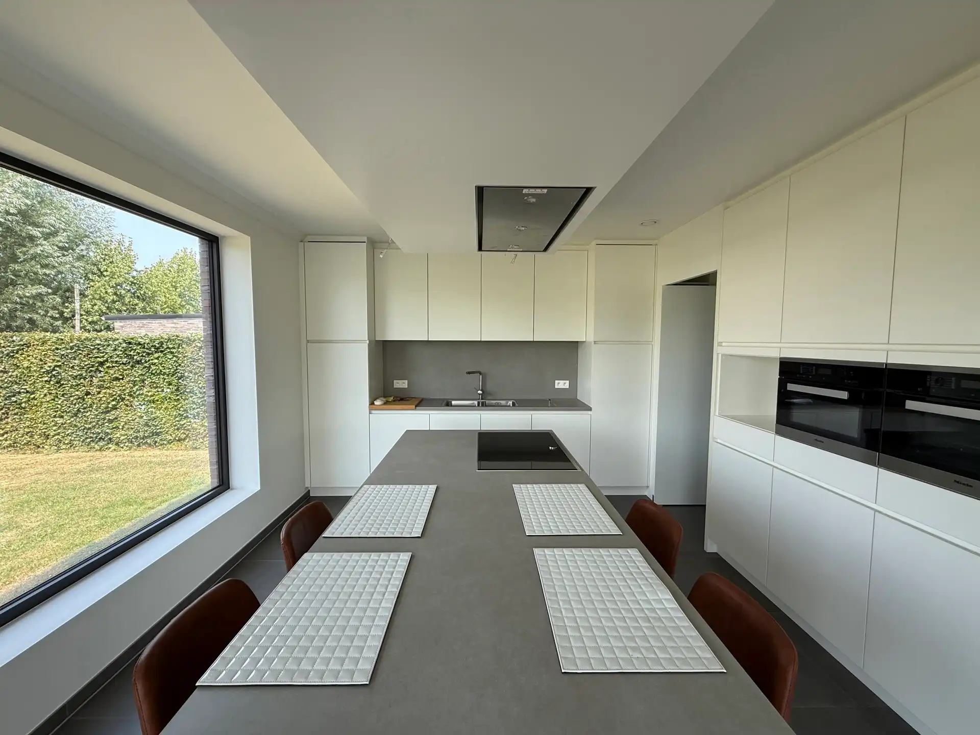 LEDE - Unieke Designvilla met grote tuin. foto 11