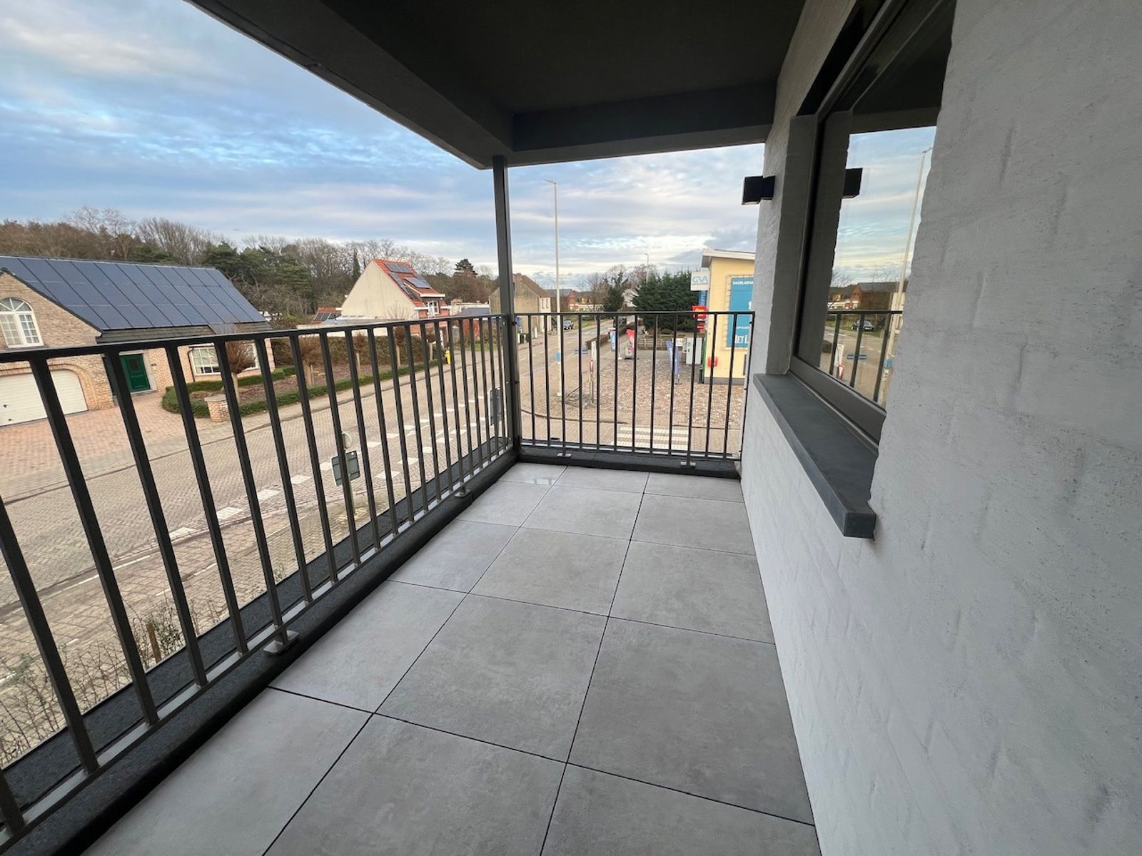 Instapklaar app met 1slpk, terras, kelder en parking foto 4