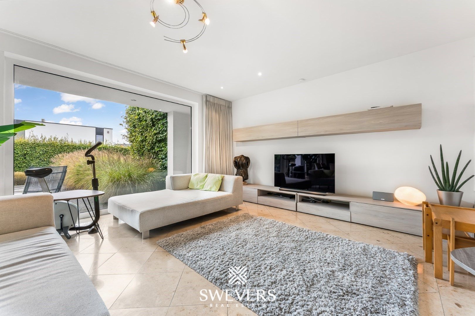 Architecturale villa met praktijkruimtes op 25a 88ca foto 6