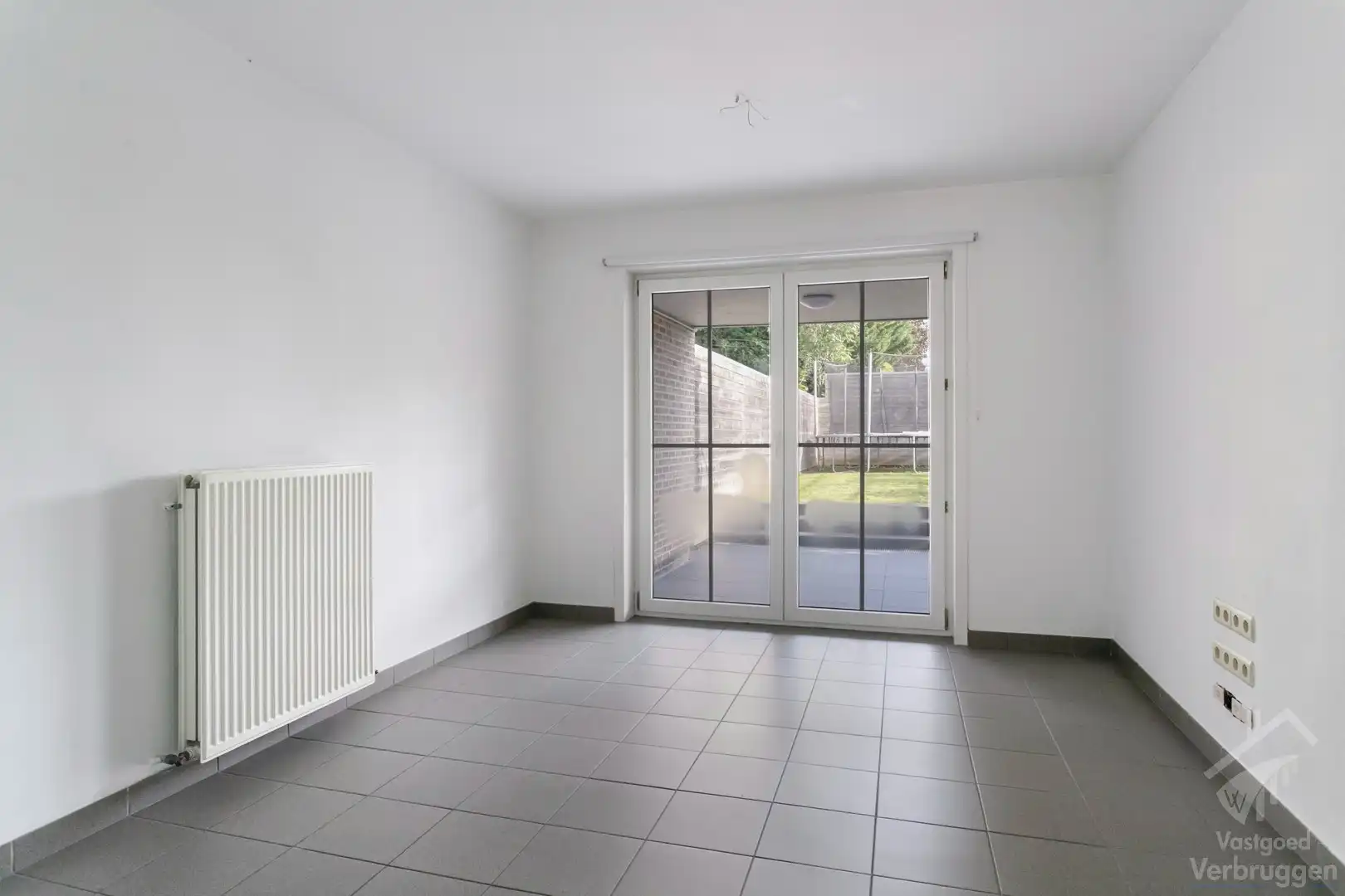 Instapklare moderne woning met 3 slaapkamers, bureau en dubbele garage foto 3