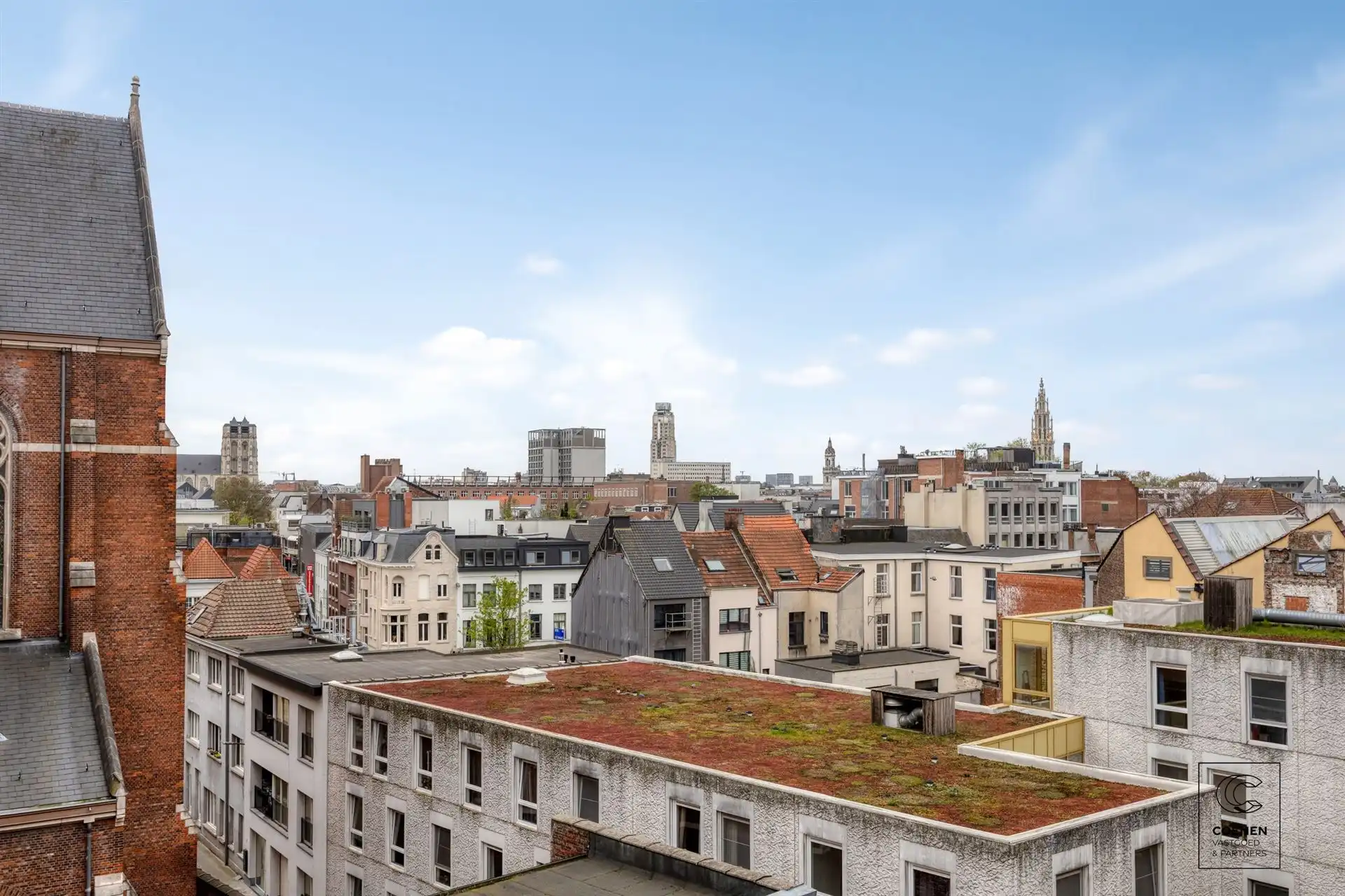 Ruim drieslaapkamer appartement op een uitstekende locatie! foto 18
