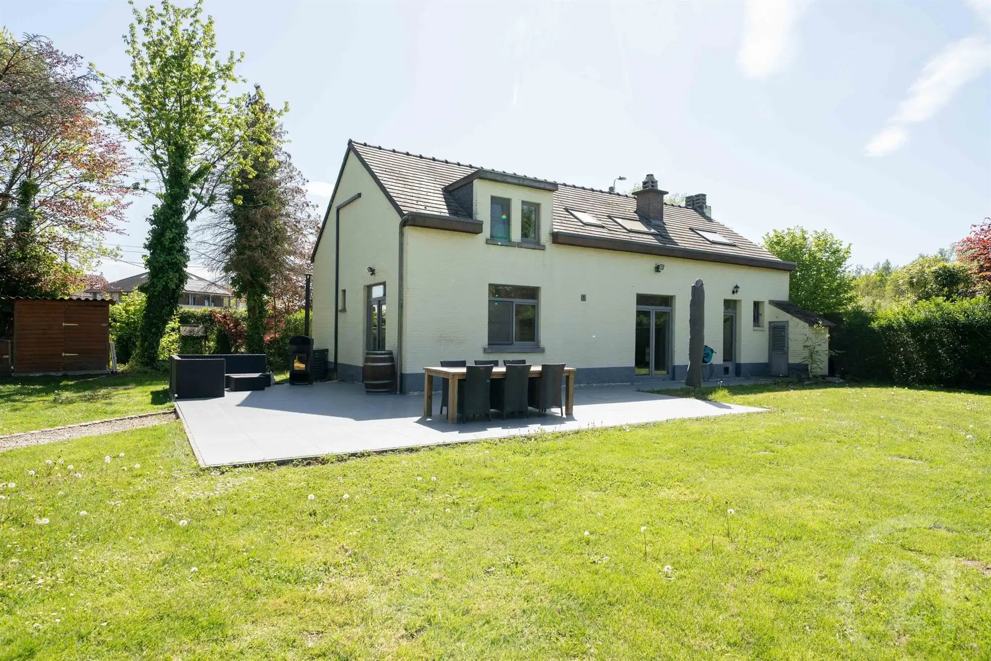 Hoofdfoto van de publicatie: Landelijke woning op een prachtig perceel!