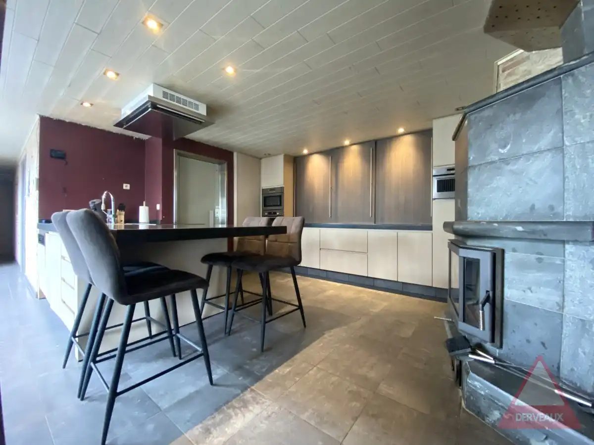 Hooglede – Open woning met loods, dubbele garage en lift op centrale ligging foto 8