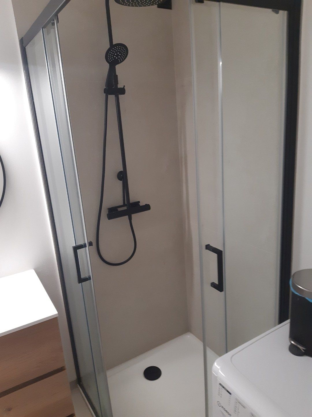 Ruim en lichtrijk appartement - centrum Gavere.  foto 15