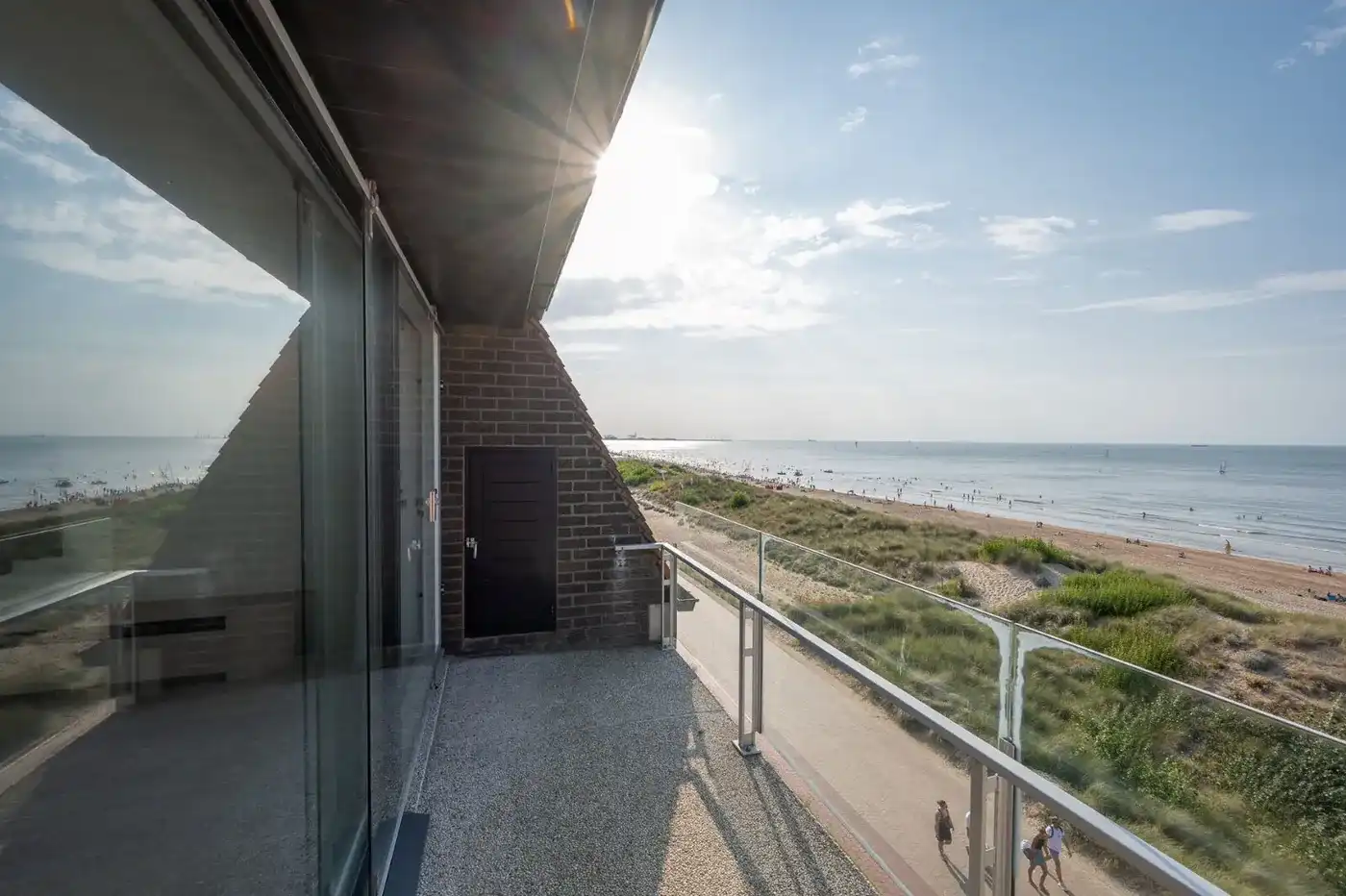Prachtig gerenoveerd appartement op de Wandeldijk foto 3