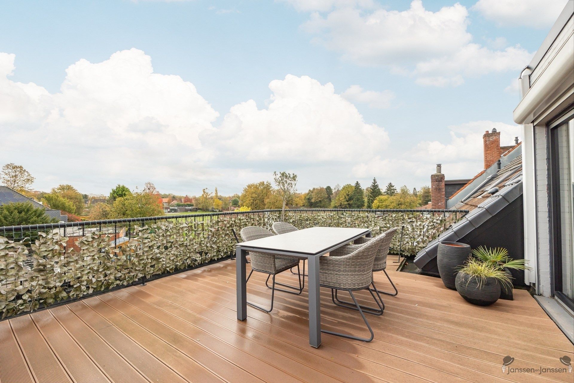 Modern, stijlvol dakappartement met riant terras en panoramisch uitzicht foto 19