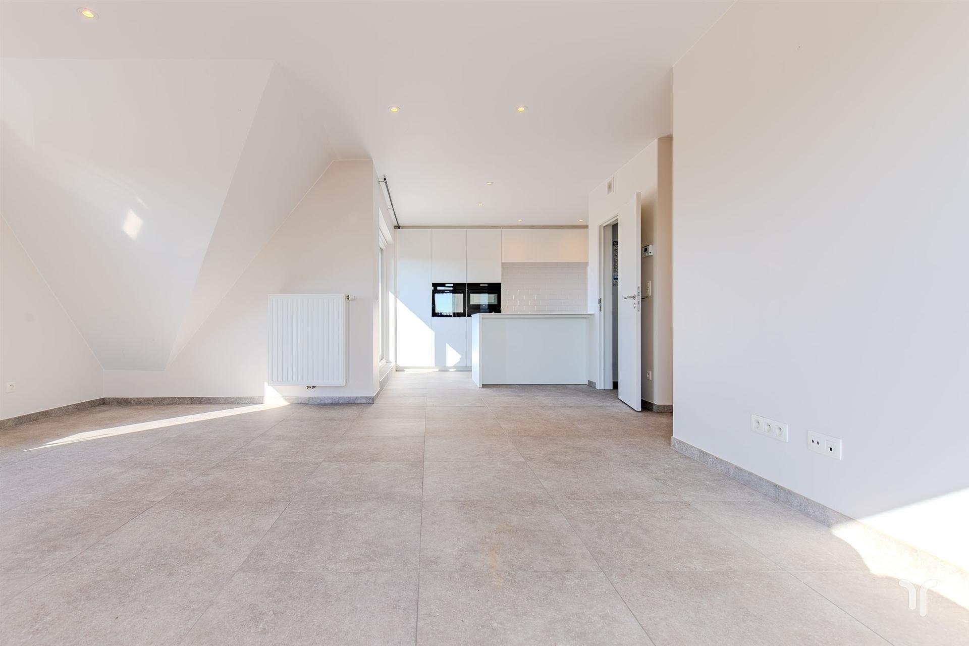 Recent (2017) en Instapklaar appartement met ultiem wooncomfort, goedgelegen te Roksem. foto 4