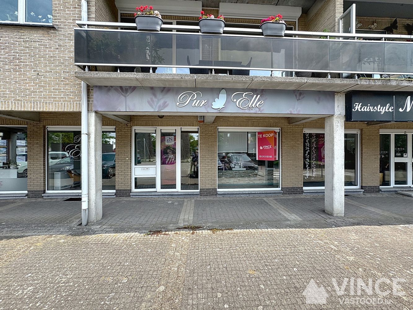 Veelzijdig handelspand op topligging – momenteel ingericht als schoonheidssalon foto {{pictureIndex}}