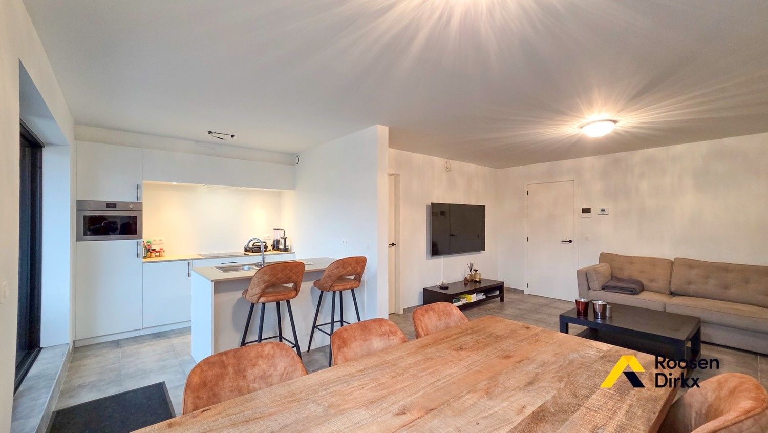 PRACHTIG APPARTMENT MET 2 SLK EN TERRAS HARTJE BREE! foto 11