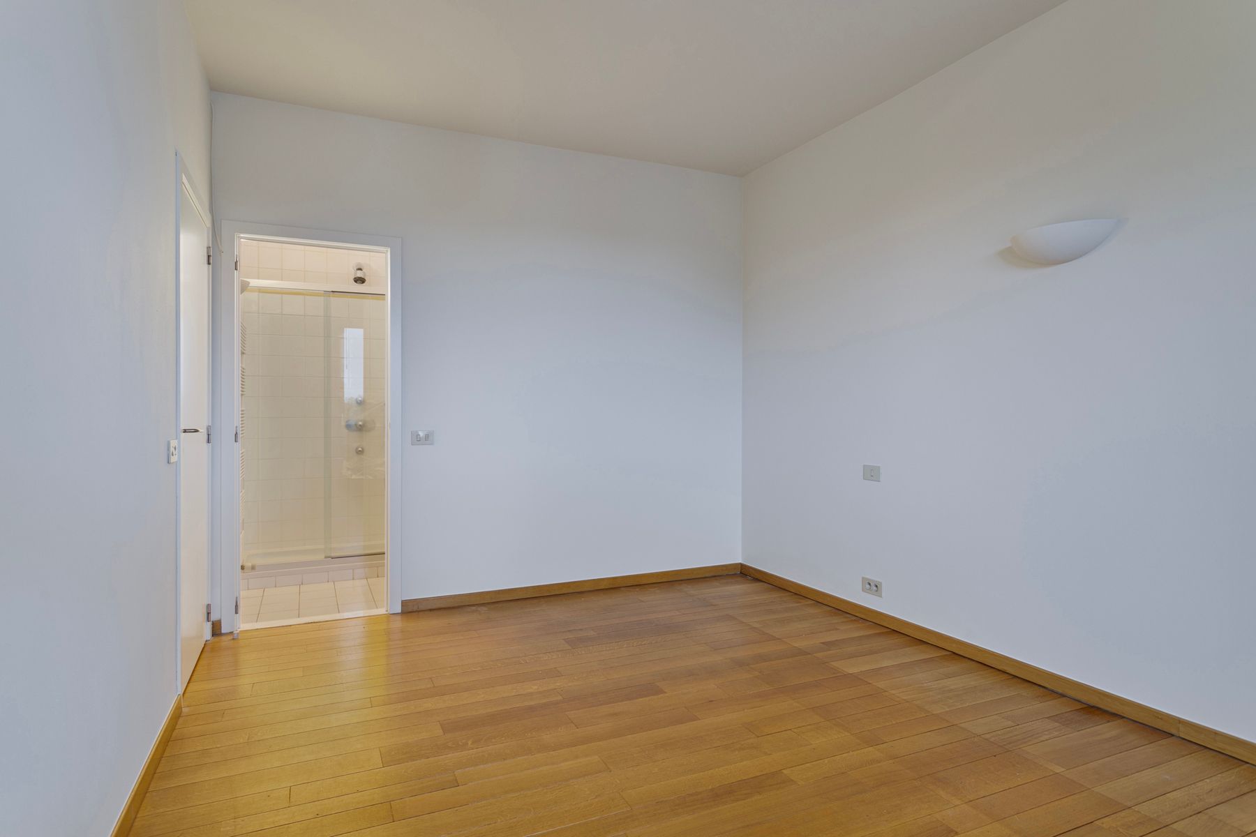 Prachtig en residentieel gelegen appartement foto 12