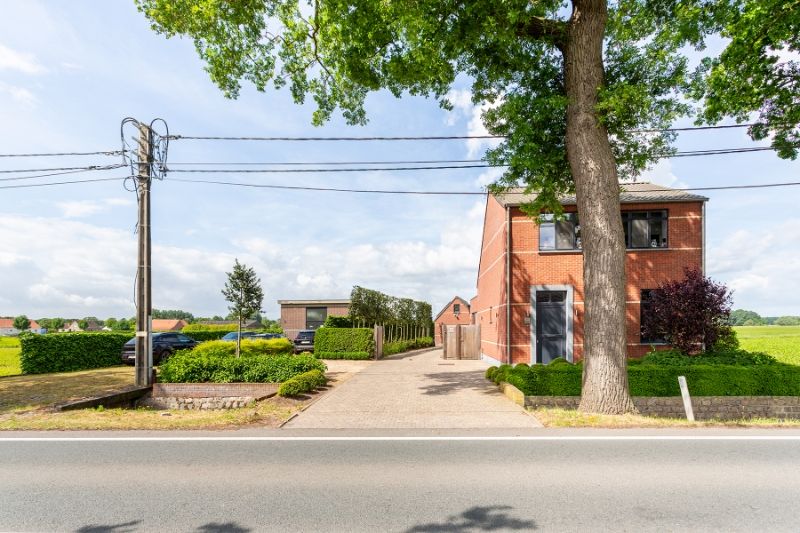 Prachtig gerenoveerde vrijstaande woning! foto 28