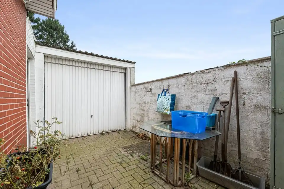 GEZELLIGE GEZINSWONING MET 3 SLKS, GARAGE EN VEEL PRIVACY foto 29