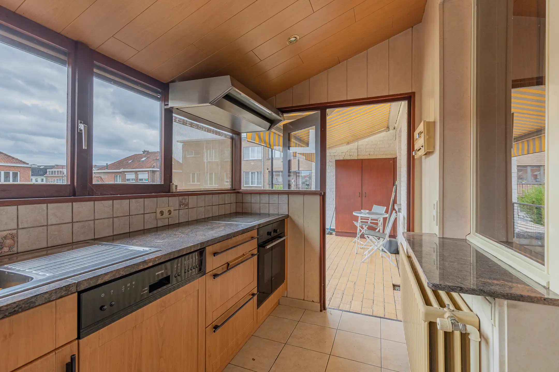 AALST – WONING MET VEEL STOCKAGERUIMTE OP TOPLOCATIE foto 4