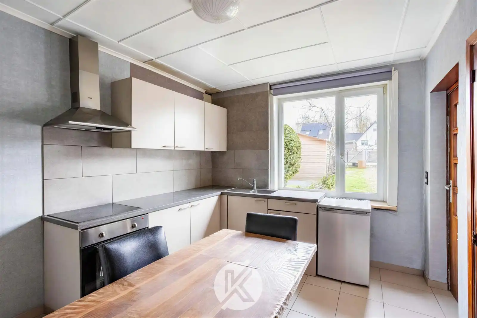 Te renoveren woning nabij de markt foto 10