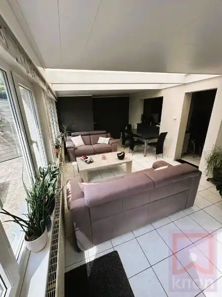 Instapklare gezinswoning met 4 slaapkamers, mooie grote tuin en ruime parkeermogelijkheden foto 8