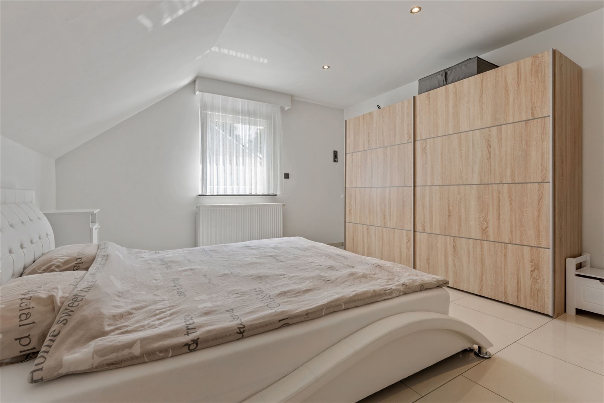 ZEER RUIME WONING MET 5 LAAPKAMERS OP RUSTIGE DOCH CENTRALE LIGGING IN KOERSEL foto 14