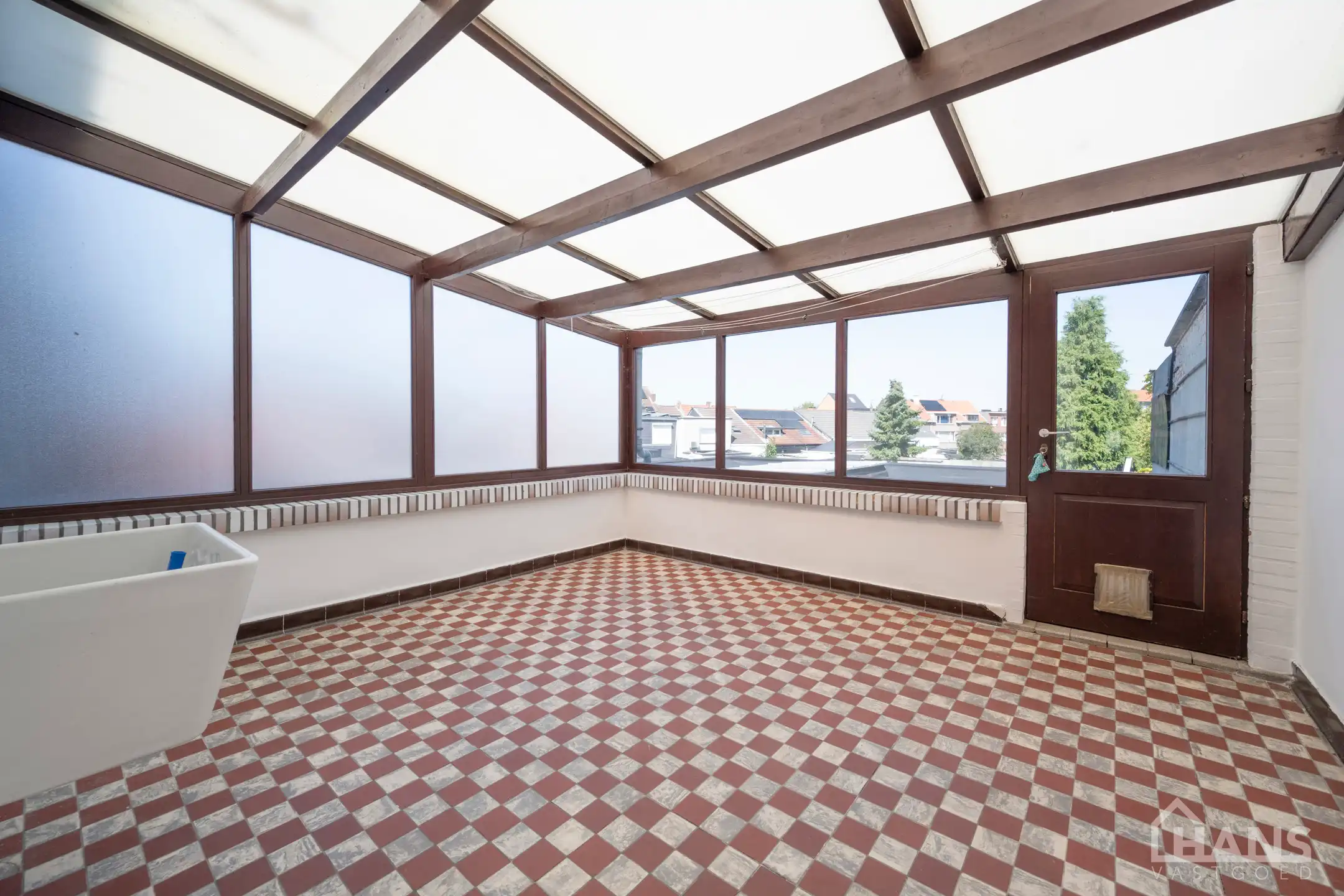 Tof, opgefrist appartement. foto 6
