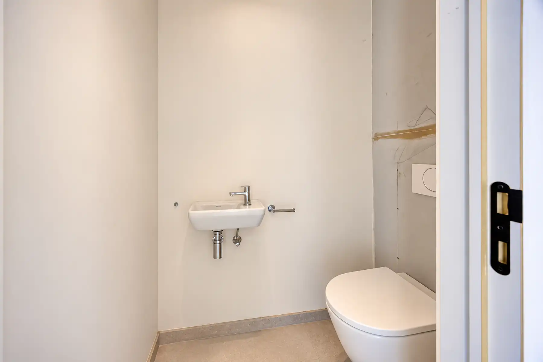 Instapklare appartementen met parkings & berging in Lierde foto 14