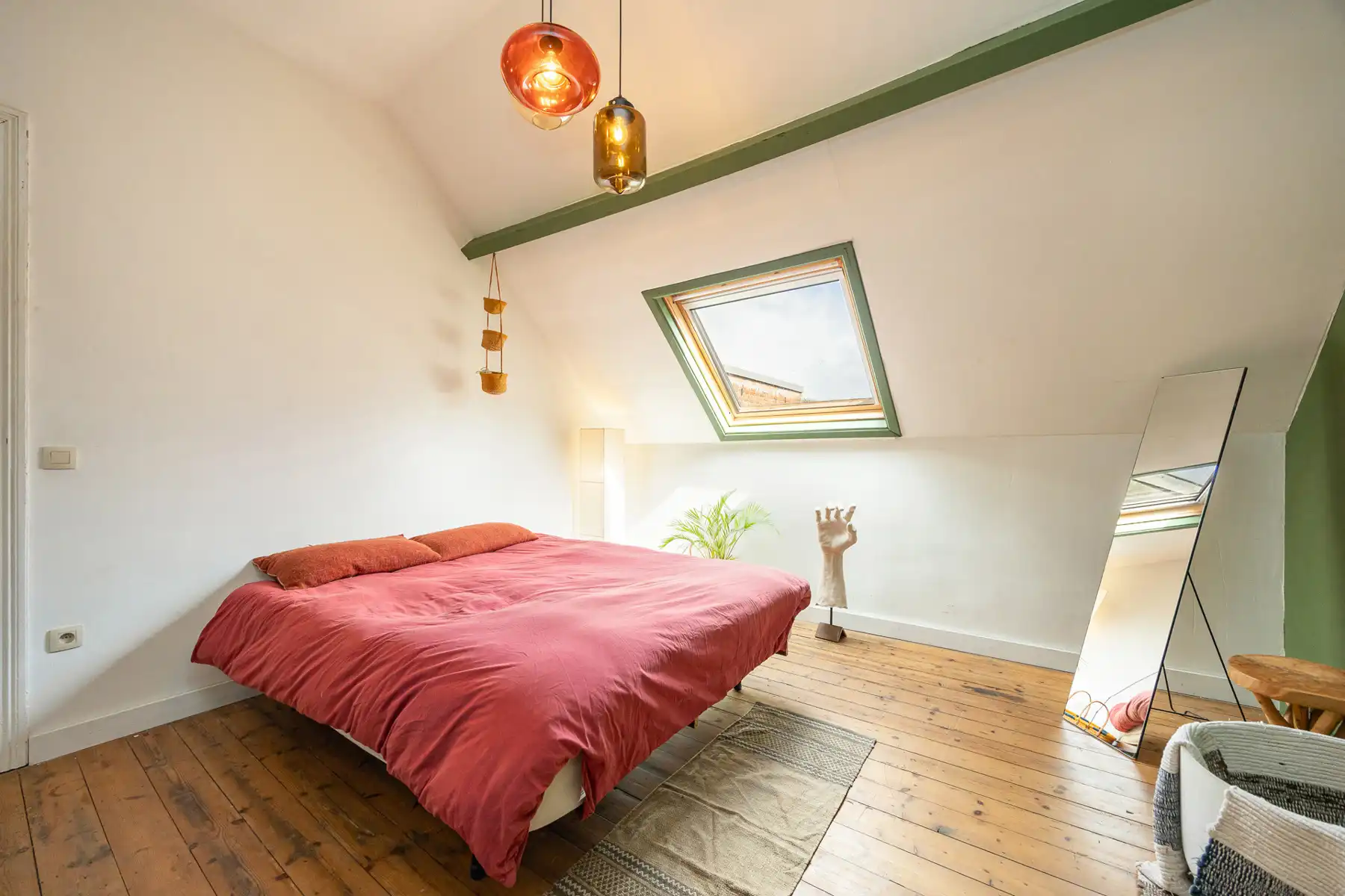 Stadswoning op een perceel van 230 m² met toegang achteraan de tuin. foto 10