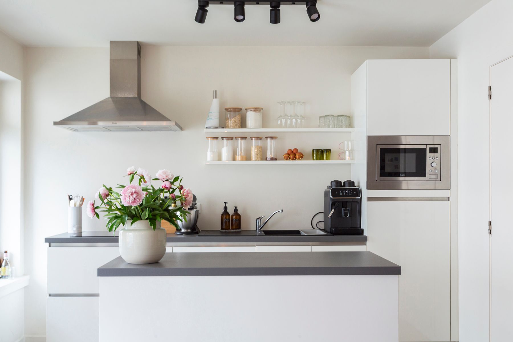 Stijlvol wonen in comfort aan de Plantin Moretuslei foto 7