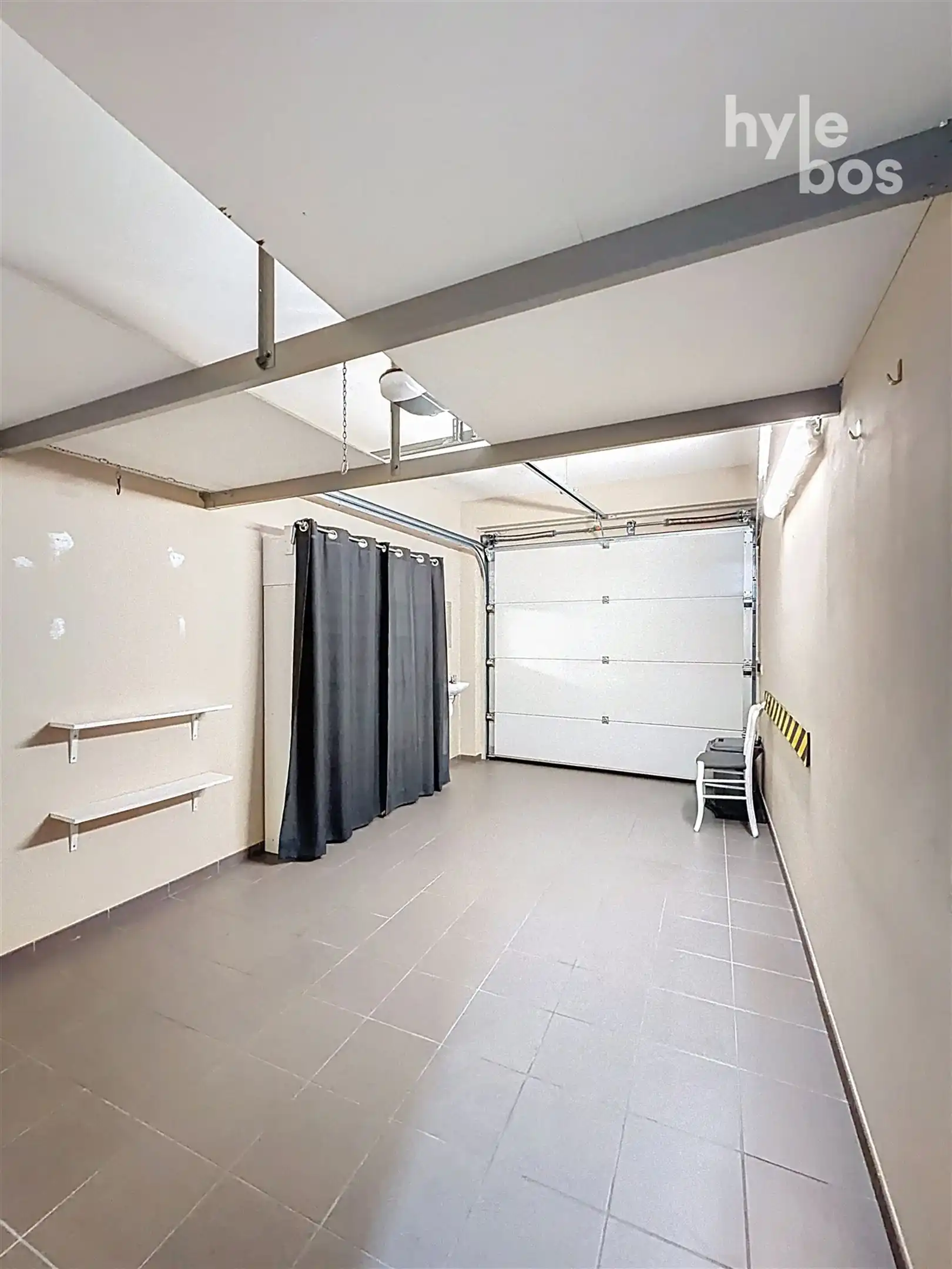Instapklaar centraal gelegen appartement met garage foto 20