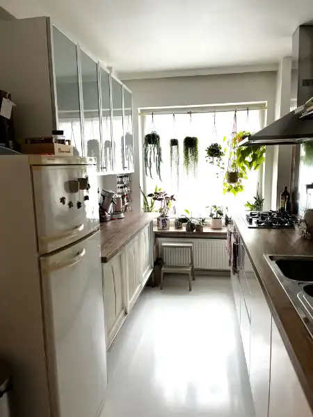 Gerenoveerd appartement in hartje Kortrijk met terras! foto 12