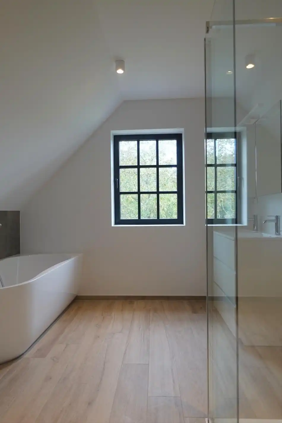 Prachtige villa met ruime tuin, landelijk uitzicht en uitgebreid beveiligingssysteem foto 19
