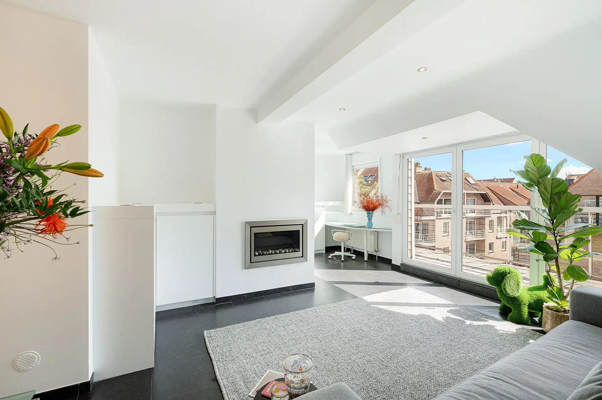 Ruim duplex appartement met zonnige terrassen in hartje Knokke foto 3