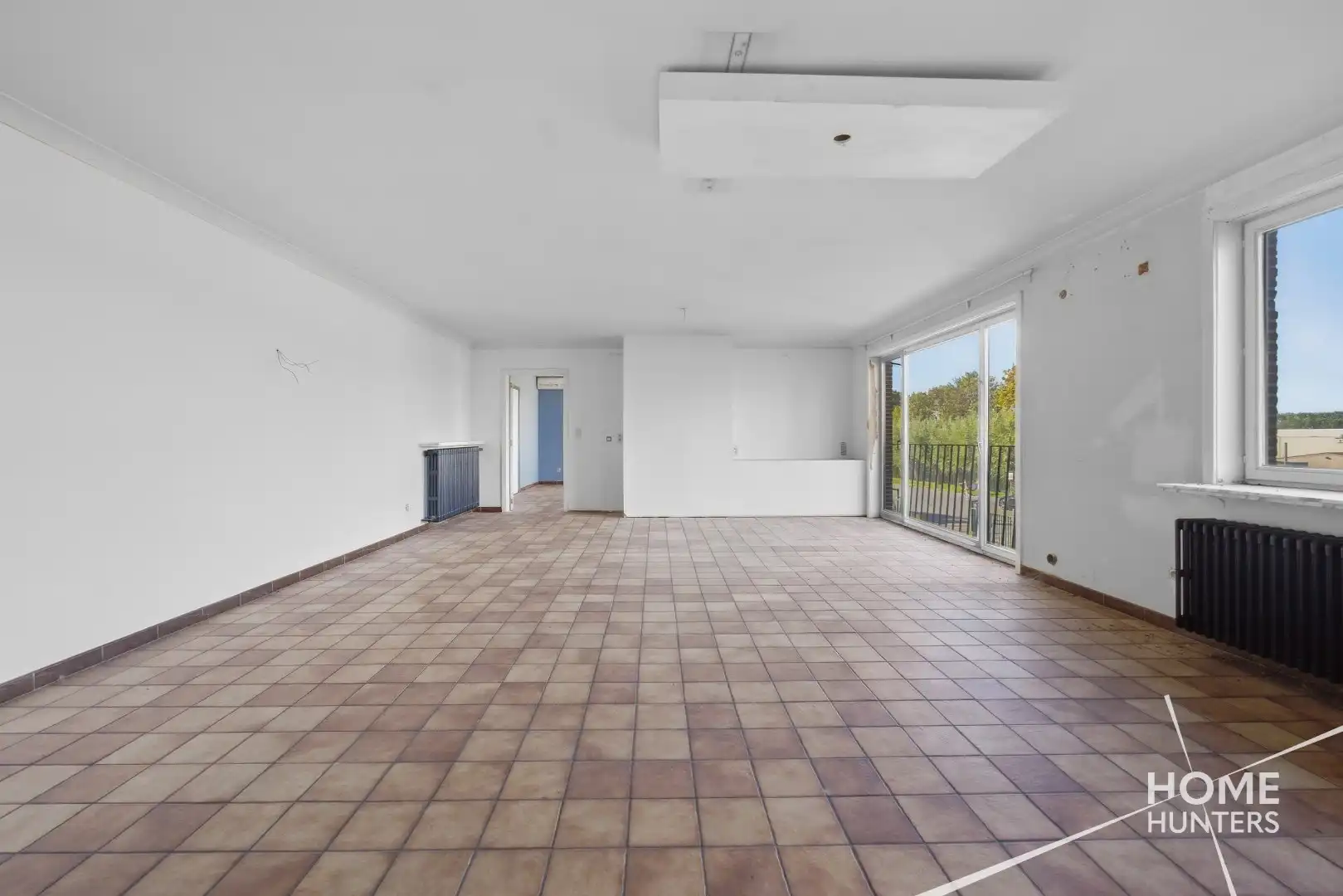 UITZONDERLIJK BEDRIJFSGEBOUW MET 2.268 M² LOODSRUIMTE EN 528 M² KANTOREN IN IEPER foto 38
