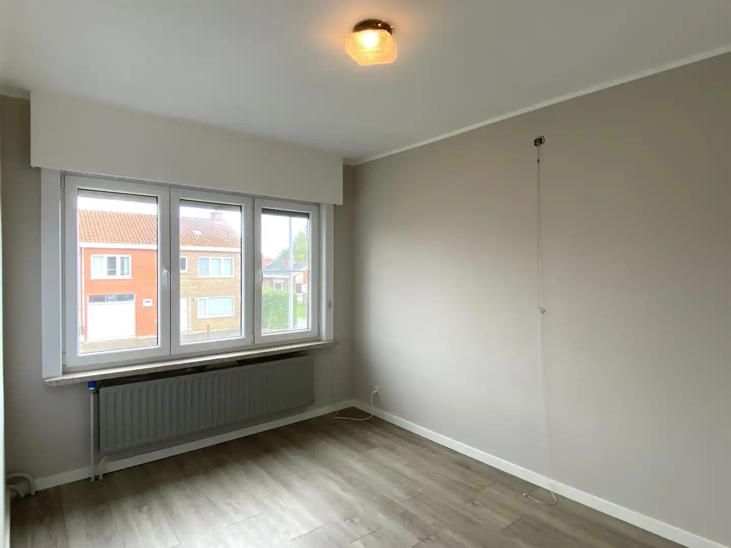 RUIME GEZINSWONING MET 4 SLPKS IN RUSTIGE WOONWIJK | GARAGE | TUIN foto 18