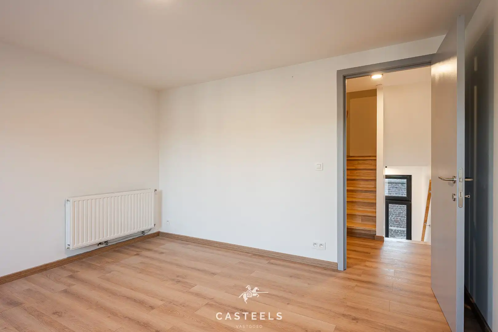 Recent gerenoveerde woning met 5 slpk, koer en terras te Gent foto 19