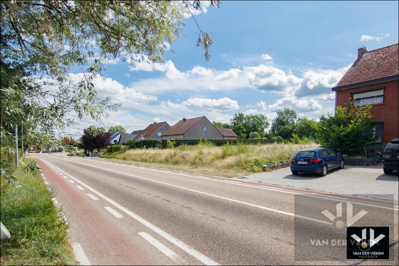 Zeer interessante projectgrond van 28a16ca op centrale locatie in Diepenbeek foto 8
