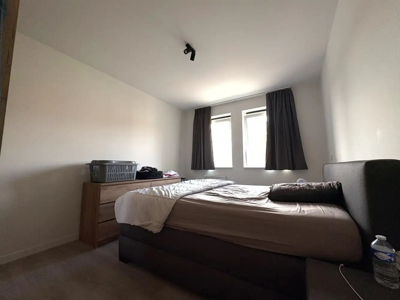 Lichtrijke nieuwbouwwoning in het centrum van Torhout foto 8