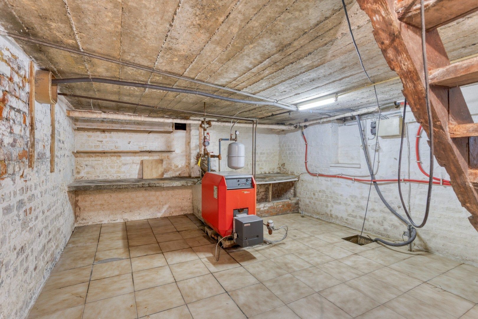 Te renoveren woning met 3 slaapkamers, garage en ruime tuin in Haasrode – EPC 473 kWh/m² jaar - bewoonbare oppervlakte 184 m² foto 23